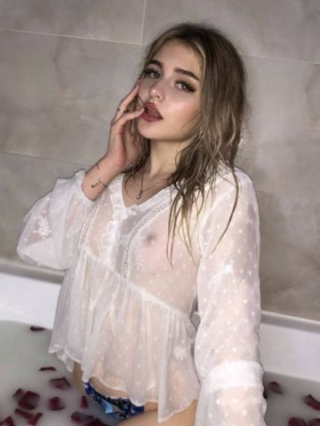 Ева
